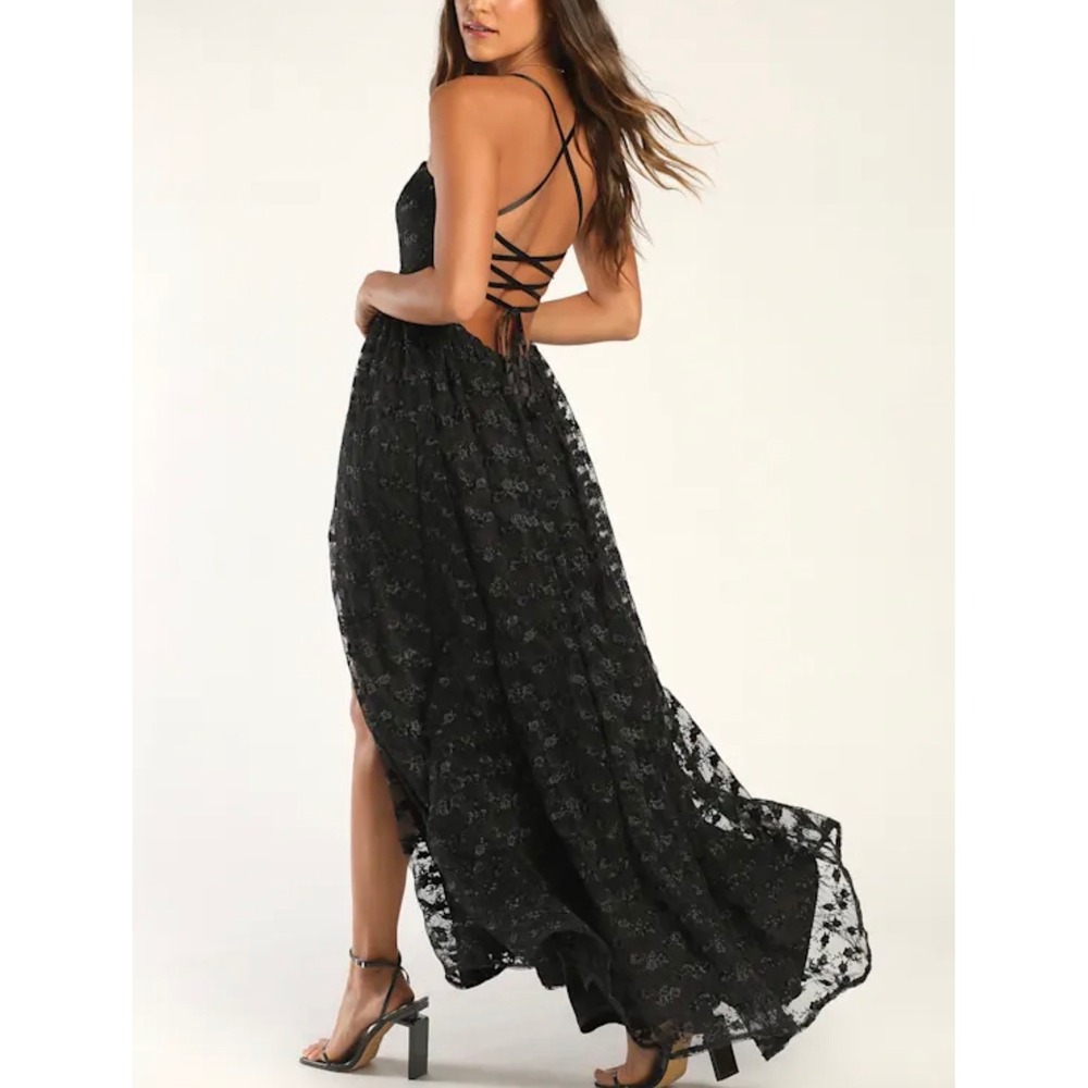 NWT Lulus Pursuing‎ Elegance Black Floral Embroidered Lace-Up Maxi Dress Medium - Picture 3 of 9